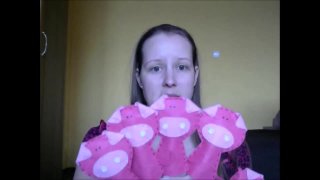 7. tanegység - Tickle rhyme, fingerplay - This little piggy